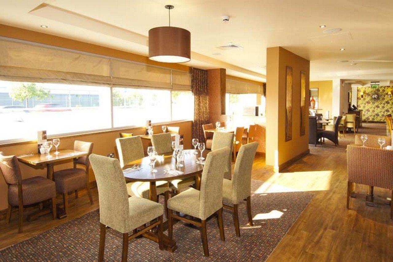 Premier Inn Liverpool John Lennon Airport 스페키 외부 사진