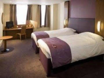 Premier Inn Liverpool John Lennon Airport 스페키 외부 사진